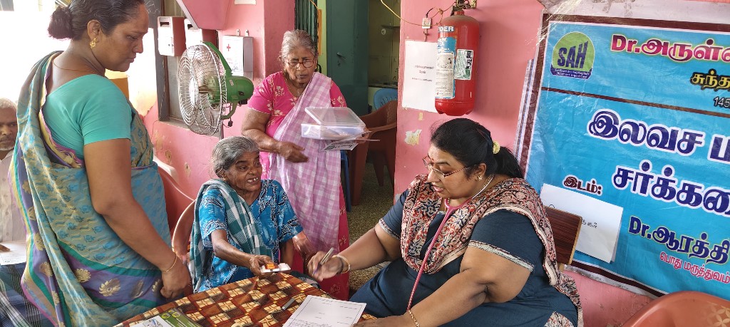 Clinical consultation during a free medical camp