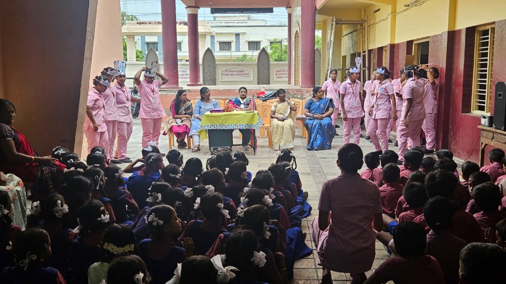 Dental health awareness activity for school children